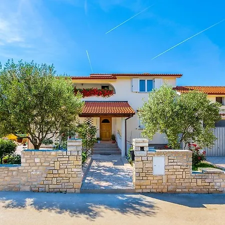 Apartamento Nela Ližnjan
